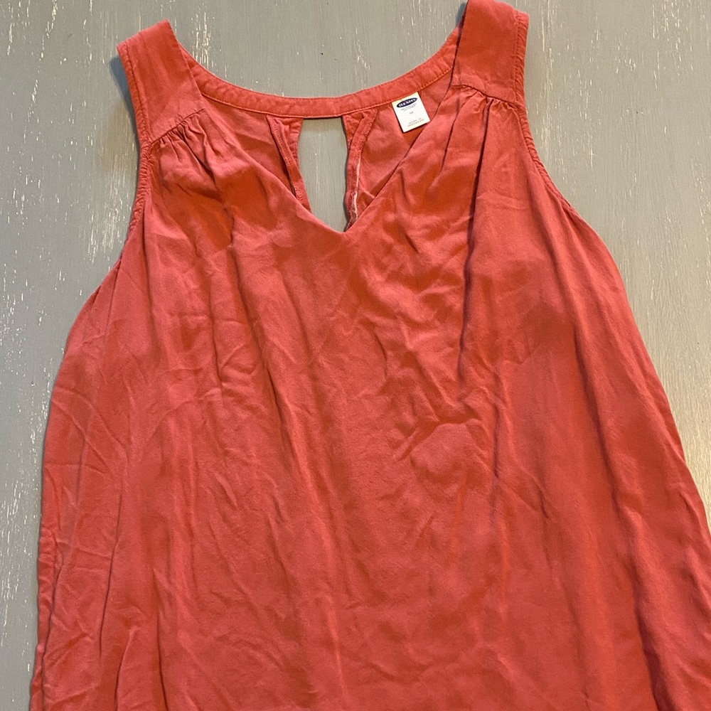 Old navy sleeveless blouse